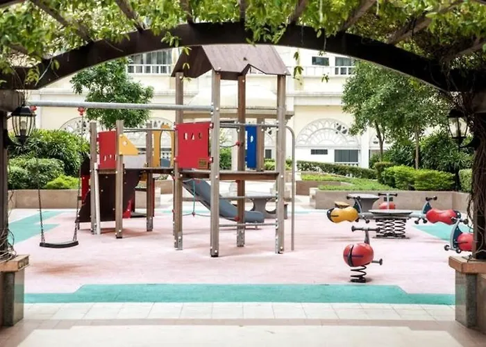 Cozy 2-bedroom In The Venice Luxury Residences * Manila