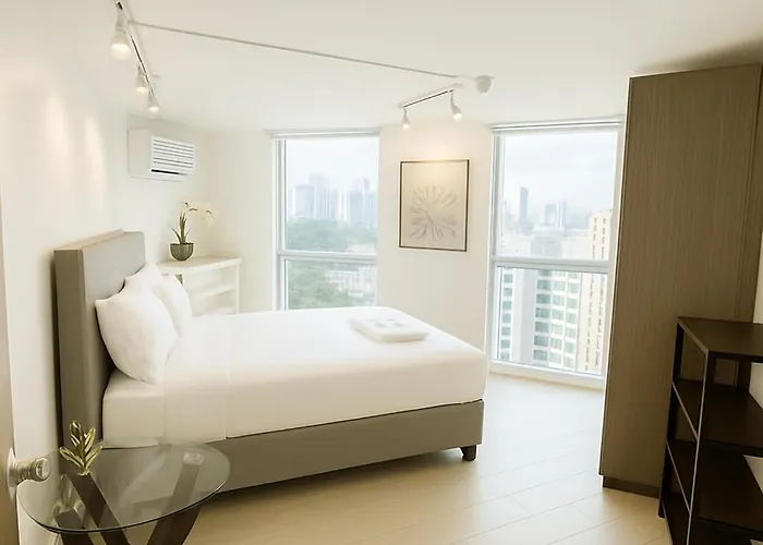 Cozy 2-bedroom In The Venice Luxury Residences * Manila